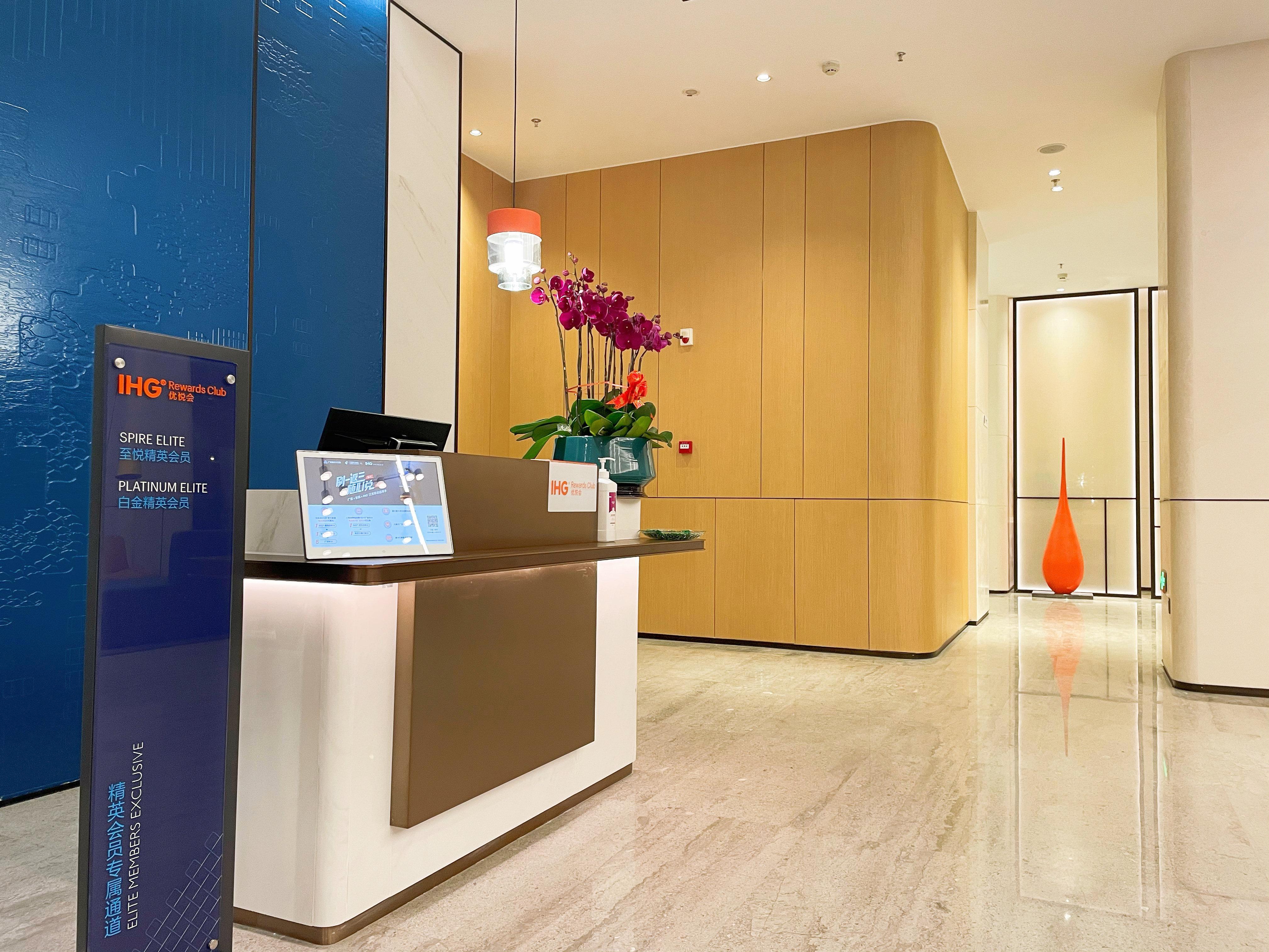 Holiday Inn Express Shenzhen Longhua By Ihg المظهر الخارجي الصورة